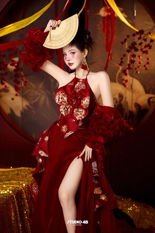 HOÀNG YẾN